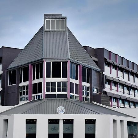 Peninsula International Hotel Suva Exterior foto